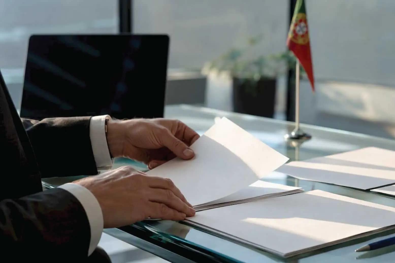 Hiring-in-Portugal-EOR-vs-Entity-Setup-(2026-Guide) Hiring-in-Portugal-EOR-vs-Entity-Setup-(2026-Guide)